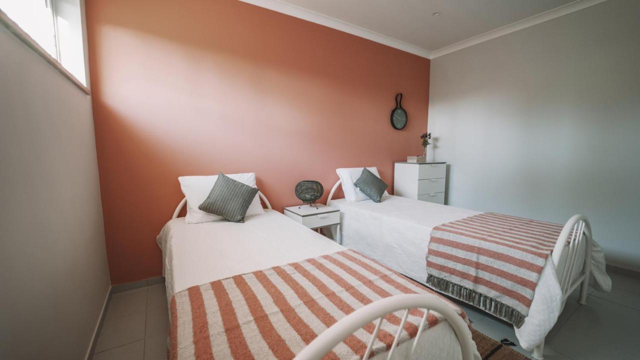 Vila Milreu Guest House Эштой Экстерьер фото